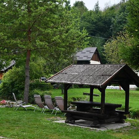 Guest House Martin Korana Екстер'єр фото