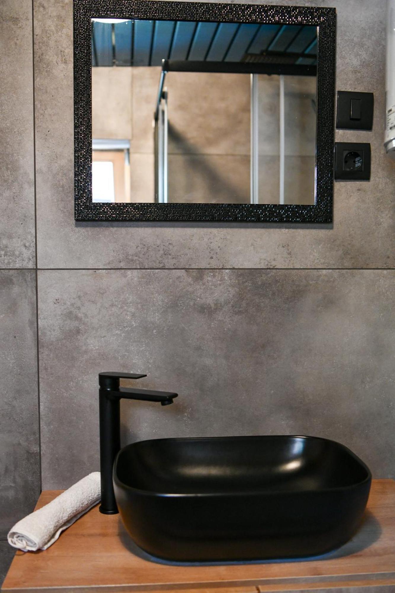 Guest House Martin Korana Екстер'єр фото