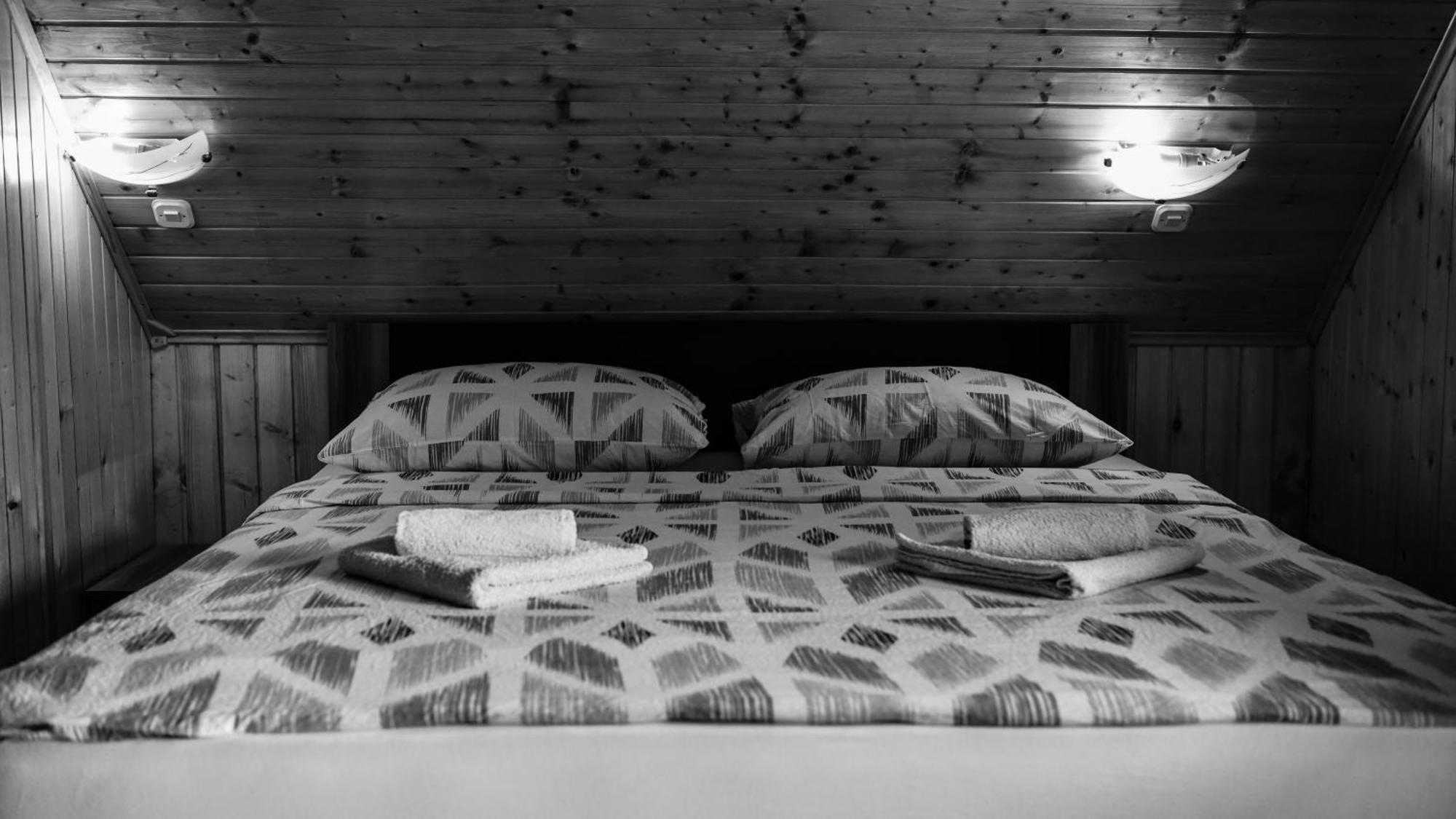 Guest House Martin Korana Екстер'єр фото