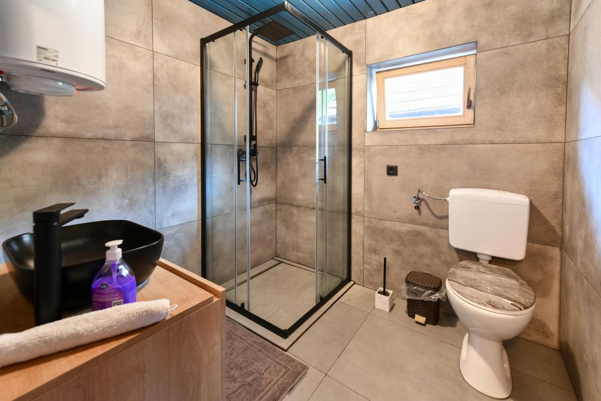 Guest House Martin Korana Екстер'єр фото
