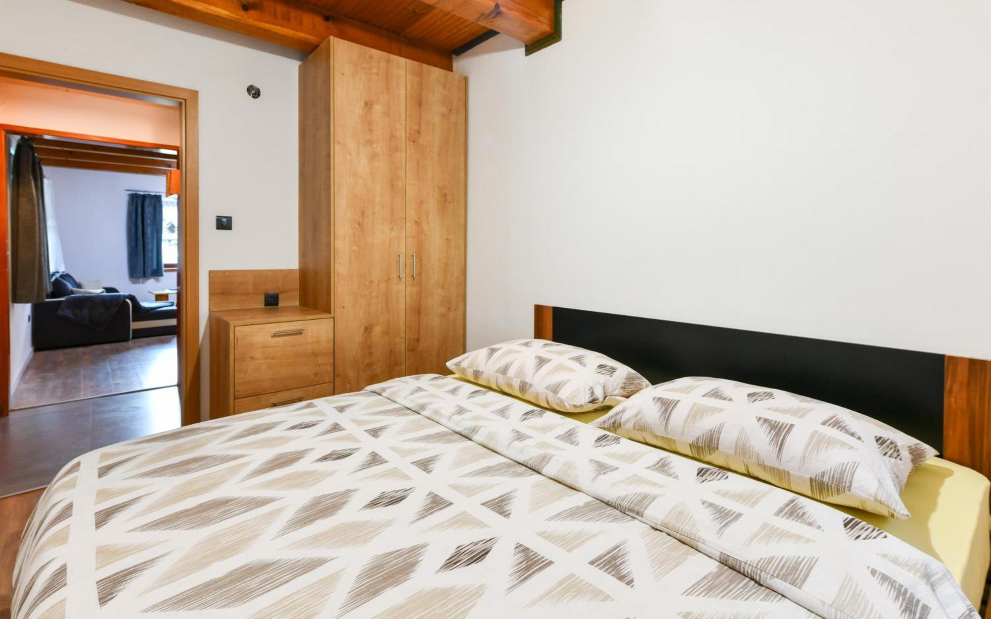 Guest House Martin Korana Екстер'єр фото