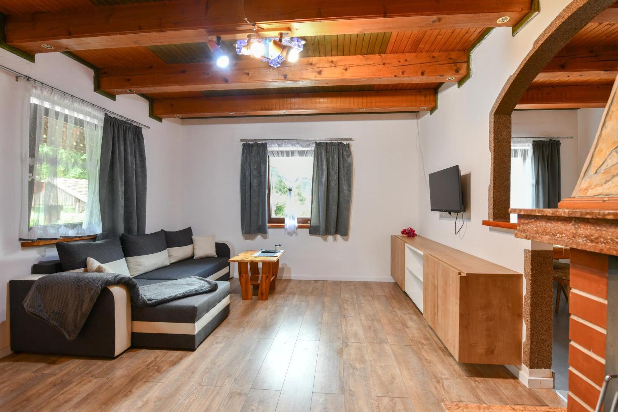 Guest House Martin Korana Екстер'єр фото