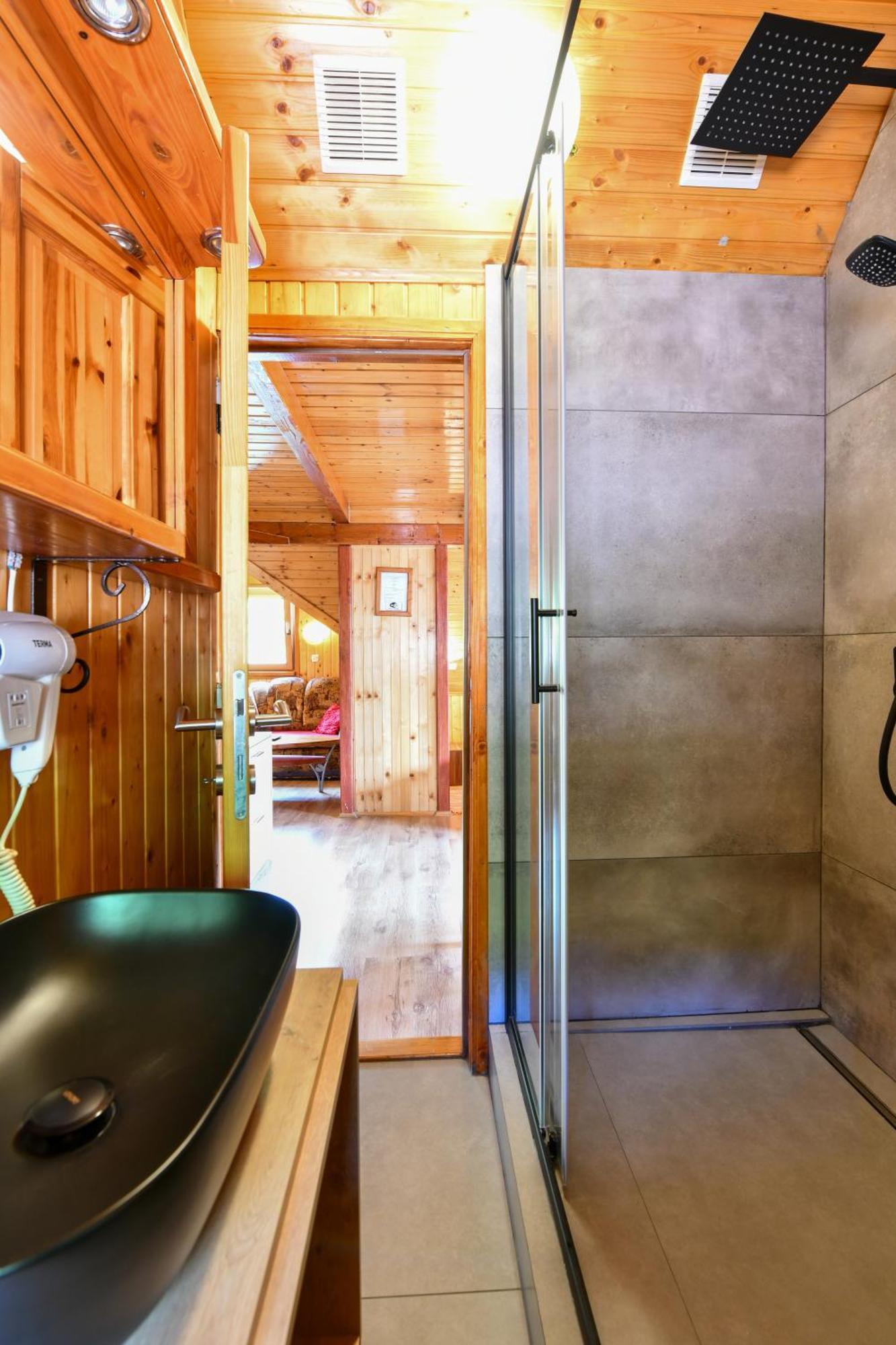 Guest House Martin Korana Екстер'єр фото