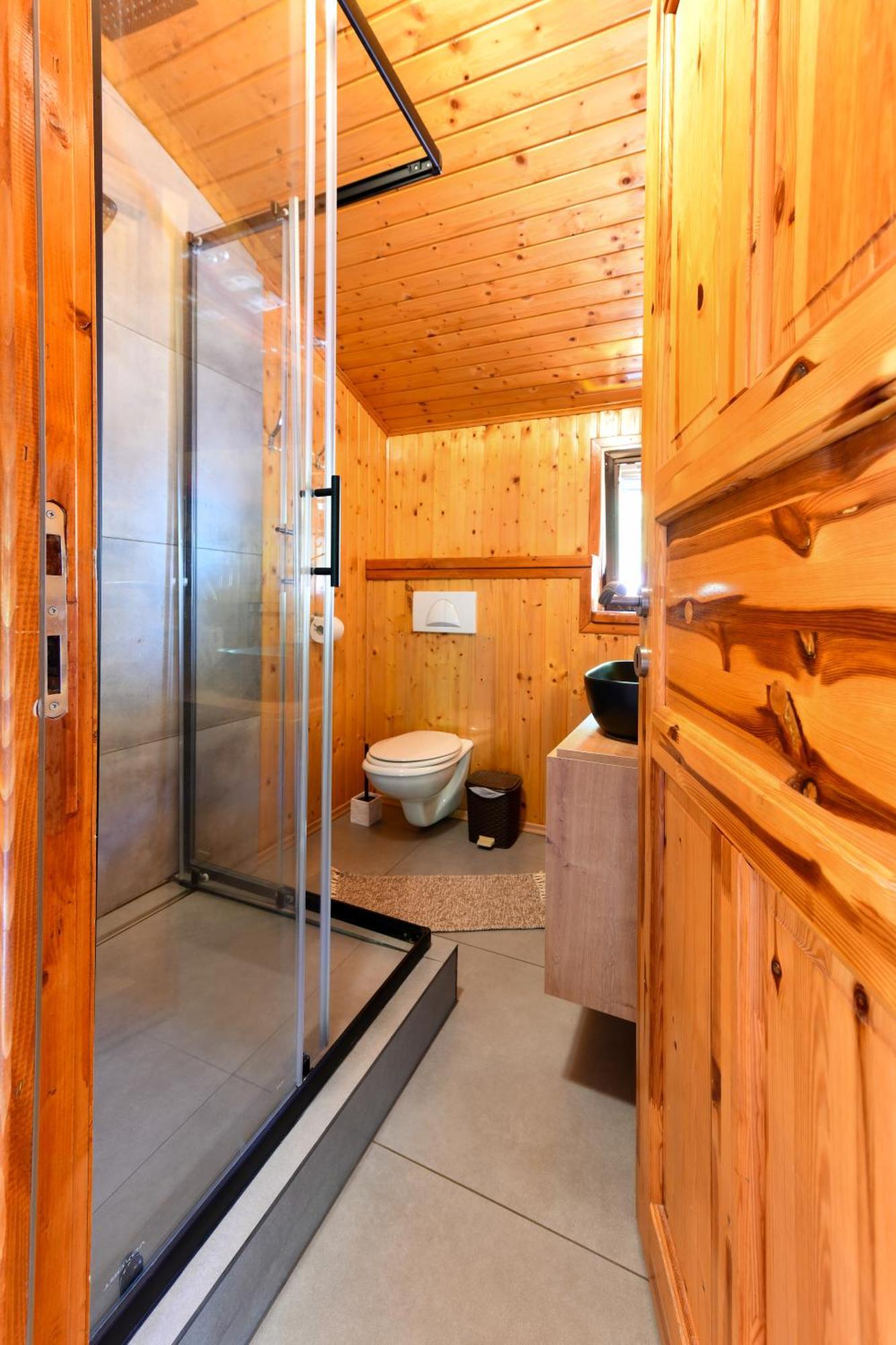 Guest House Martin Korana Екстер'єр фото