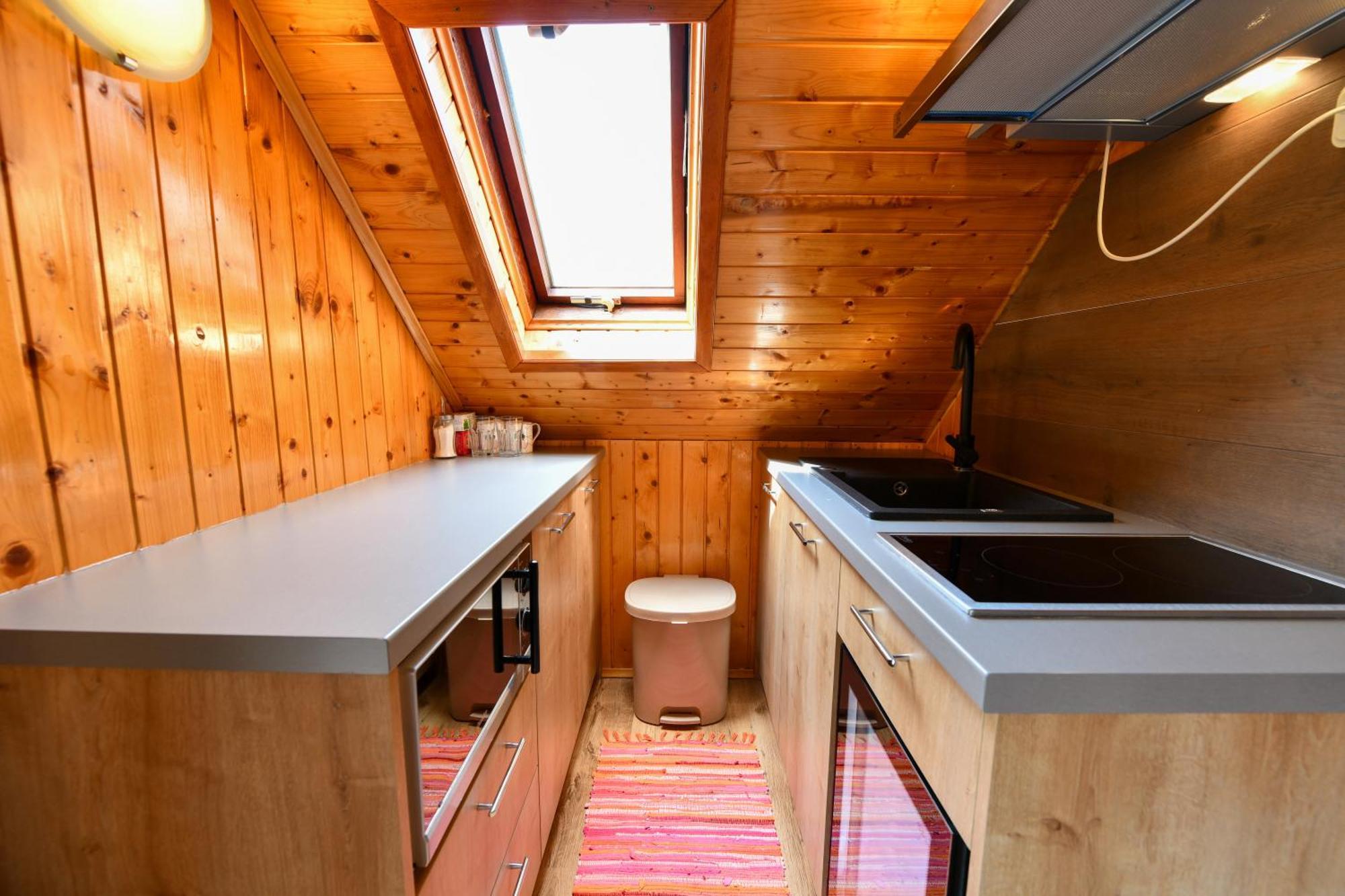 Guest House Martin Korana Екстер'єр фото